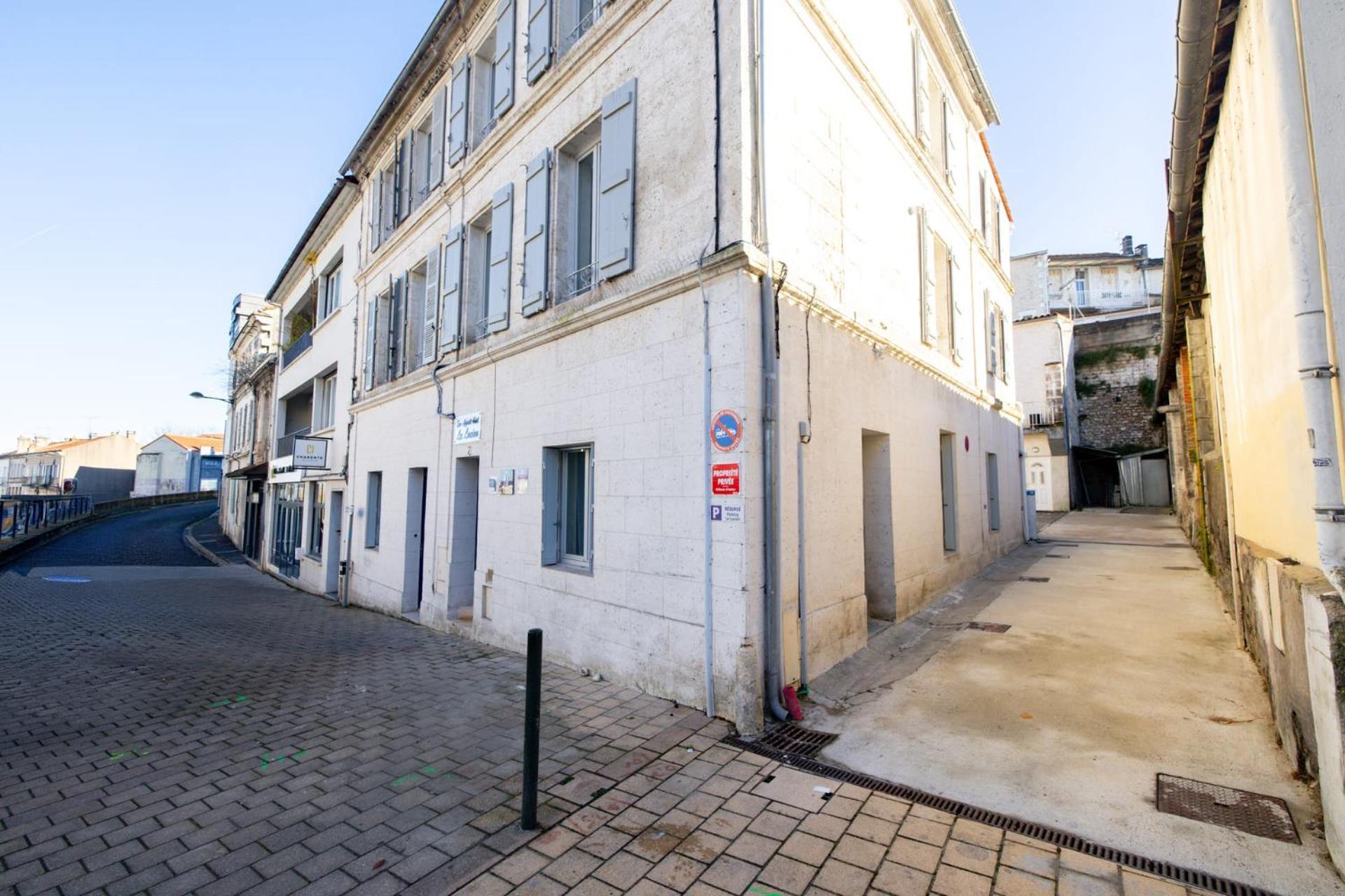 Le Lucien Eco-Appart'Hotel - Angouleme - Centre - Wifi - Parking Prive - Classe 4 Etoiles Exterior photo